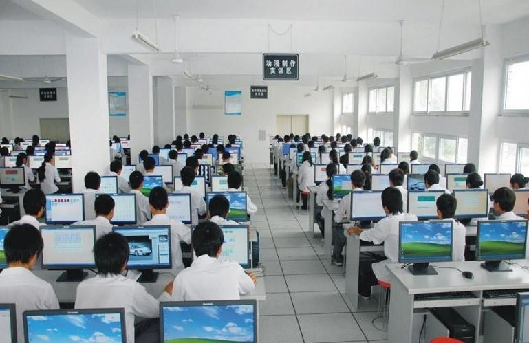 平涼機電工程學校計算機網絡技術專業深度解析 基礎扎實，開發潛力廣闊